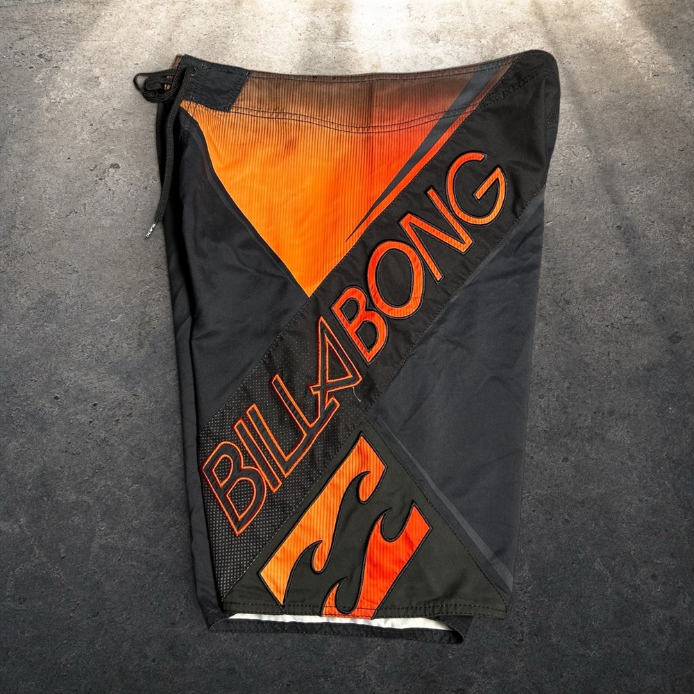 Billabong Board Shorts Black Orange Graphic Skater Surf Trunks Size 32